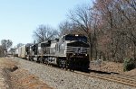 NS 8995 leads train 212 northbound